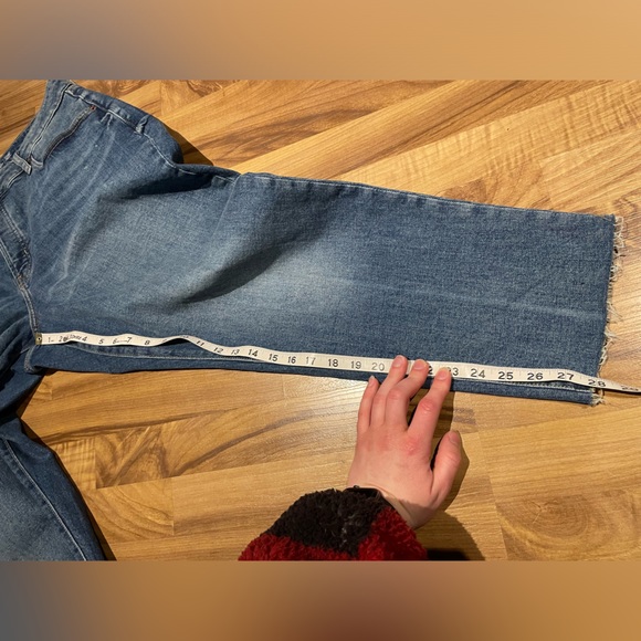 Old Navy High-Rise Curvy O.G. Straight Jean - Picture 10 of 10